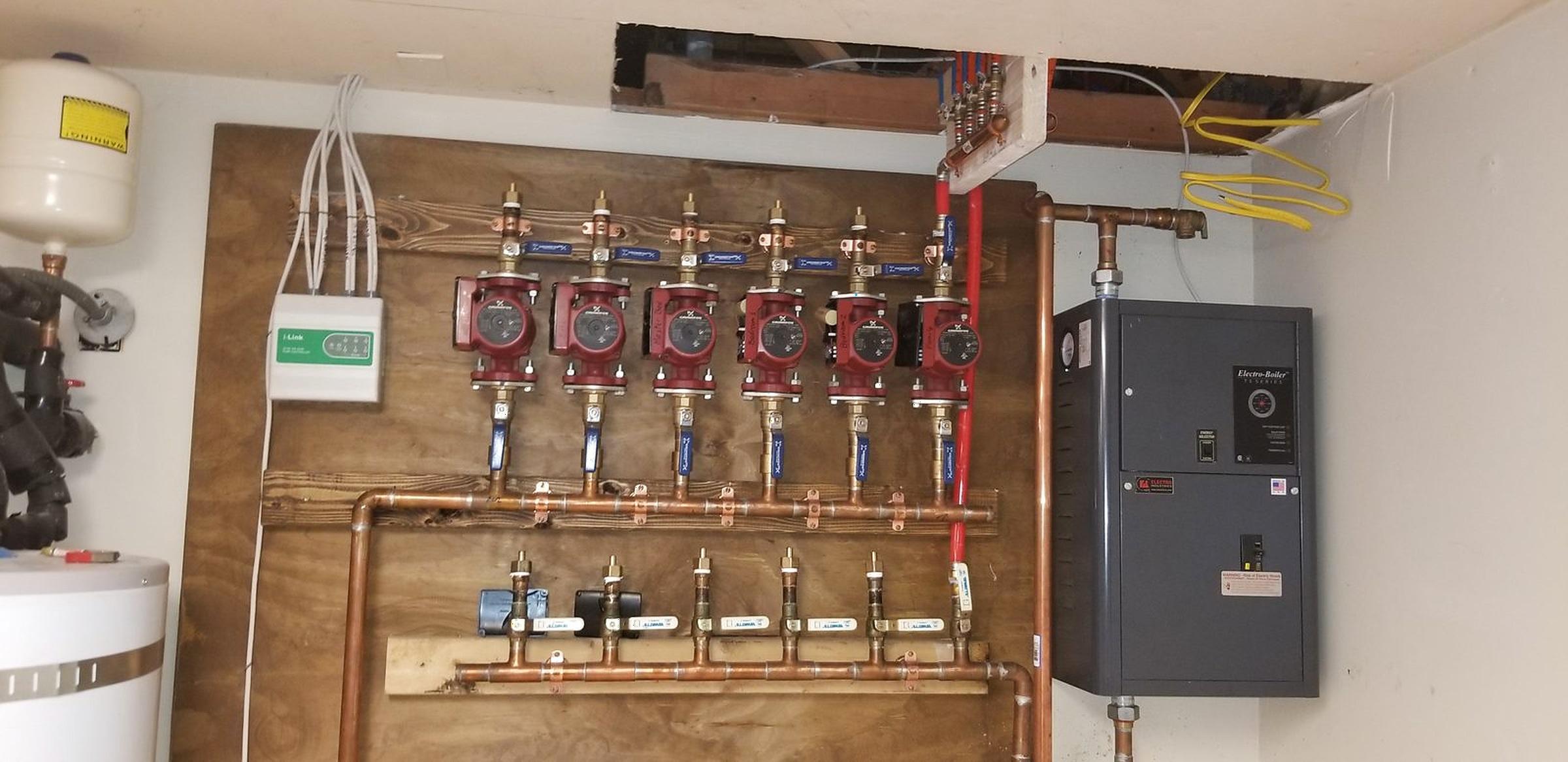 Hydronic manifold and zone controls